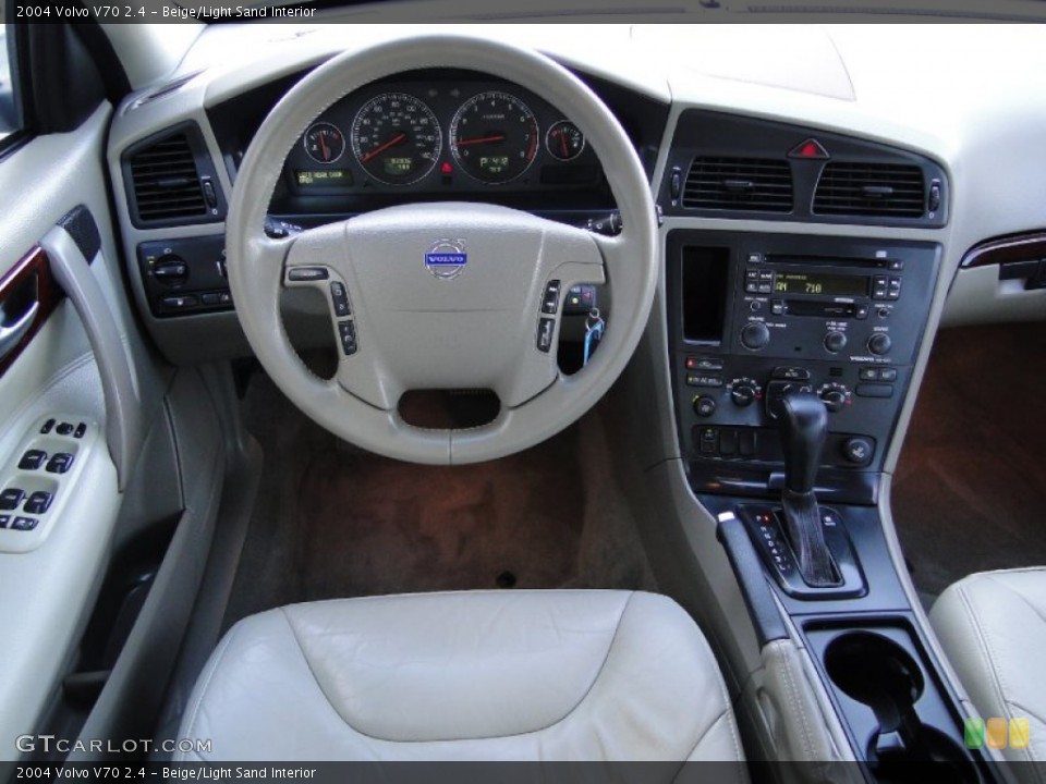 Beige/Light Sand 2004 Volvo V70 Interiors