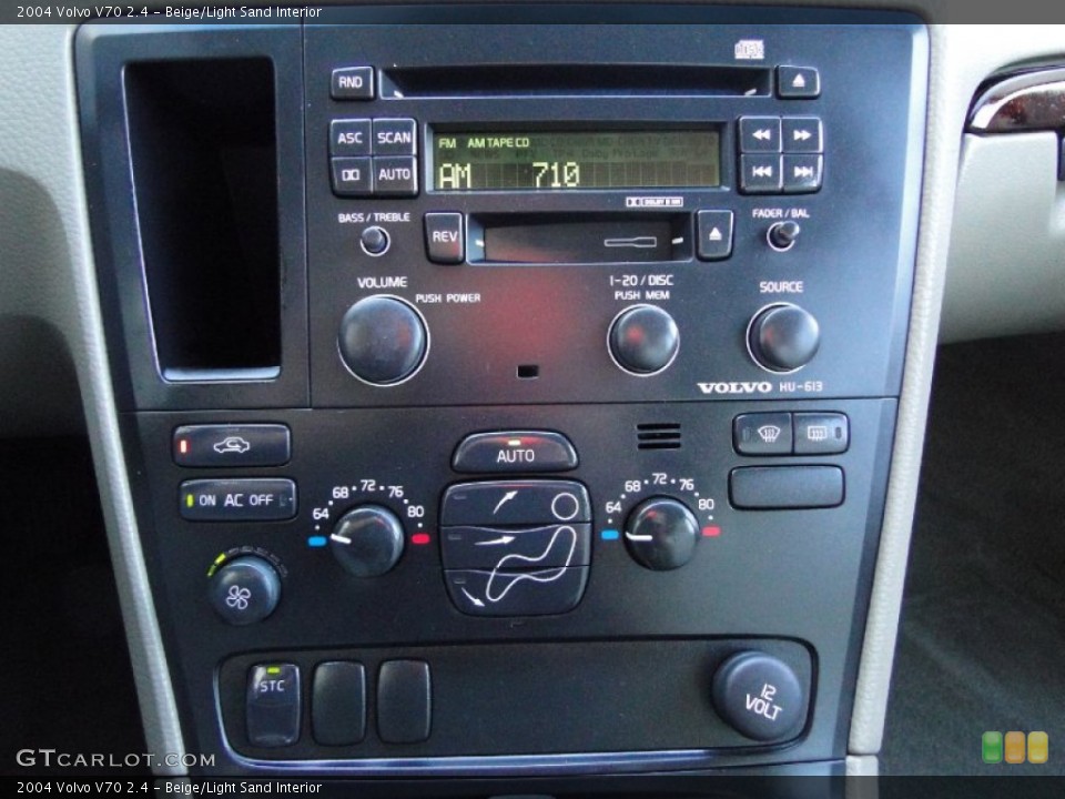 Beige/Light Sand Interior Controls for the 2004 Volvo V70 2.4 #55889323