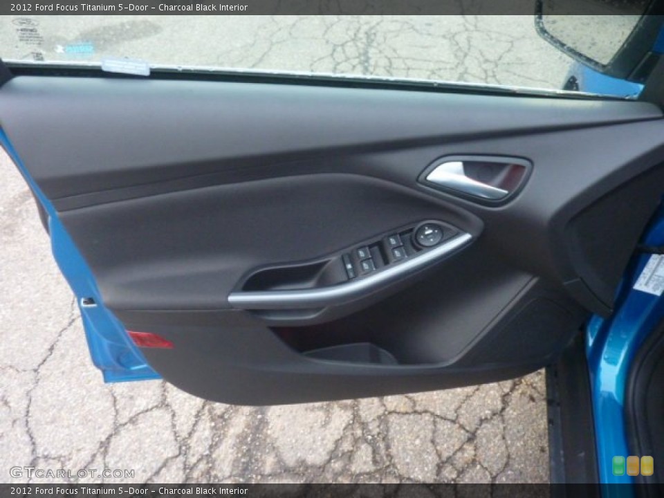 Charcoal Black Interior Door Panel for the 2012 Ford Focus Titanium 5-Door #55889560