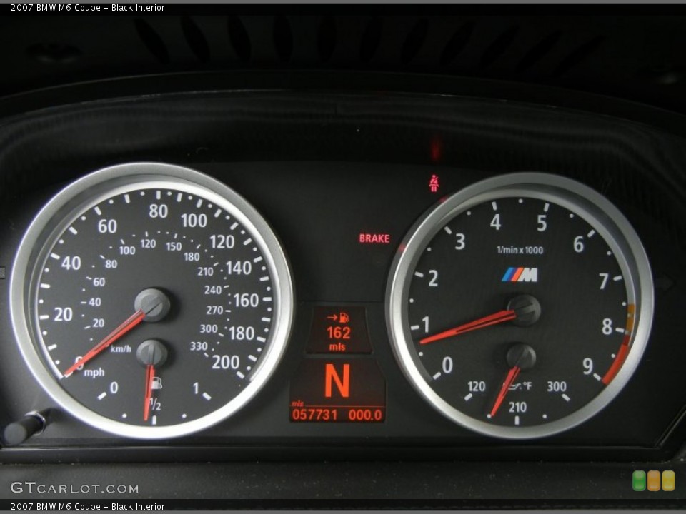 Black Interior Gauges for the 2007 BMW M6 Coupe #55890757