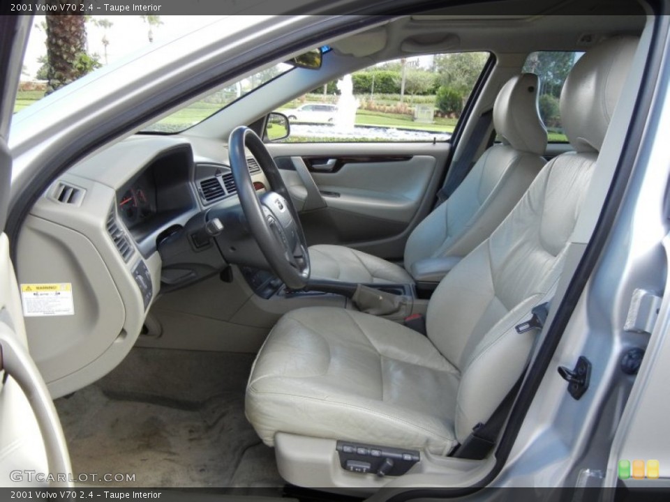 Taupe Interior Photo for the 2001 Volvo V70 2.4 #55891263