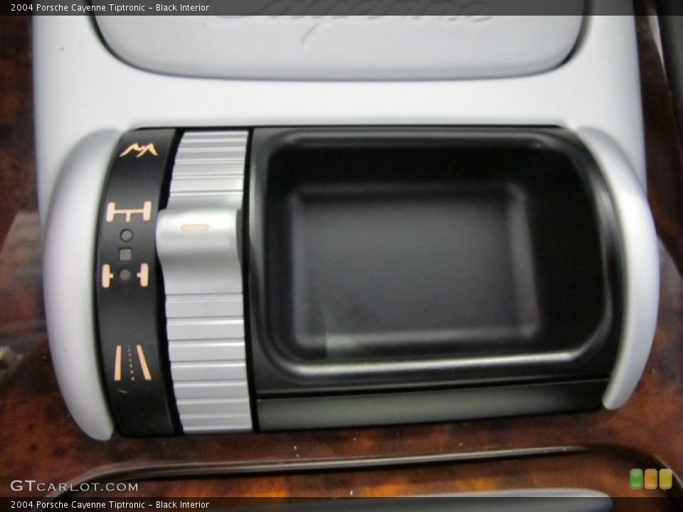 Black Interior Controls for the 2004 Porsche Cayenne Tiptronic #55894567