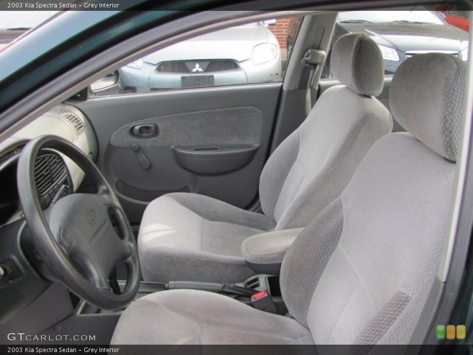 Grey Interior Photo for the 2003 Kia Spectra Sedan #55902316