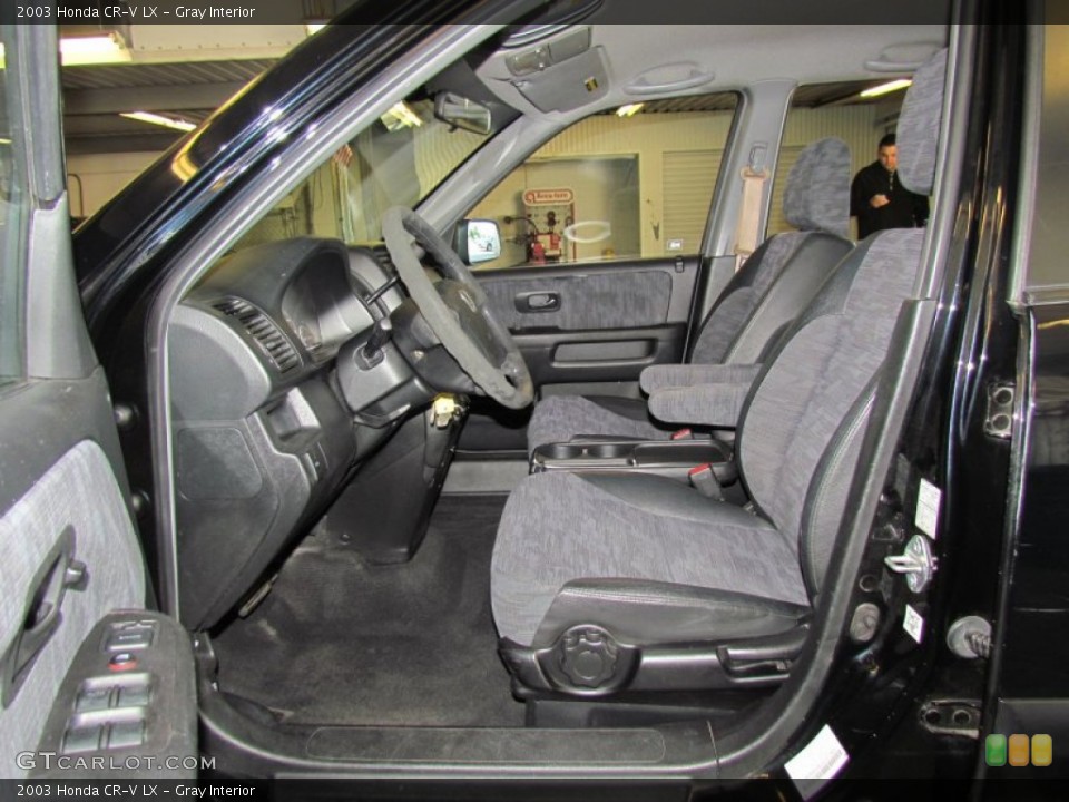 Gray Interior Photo for the 2003 Honda CR-V LX #55909941