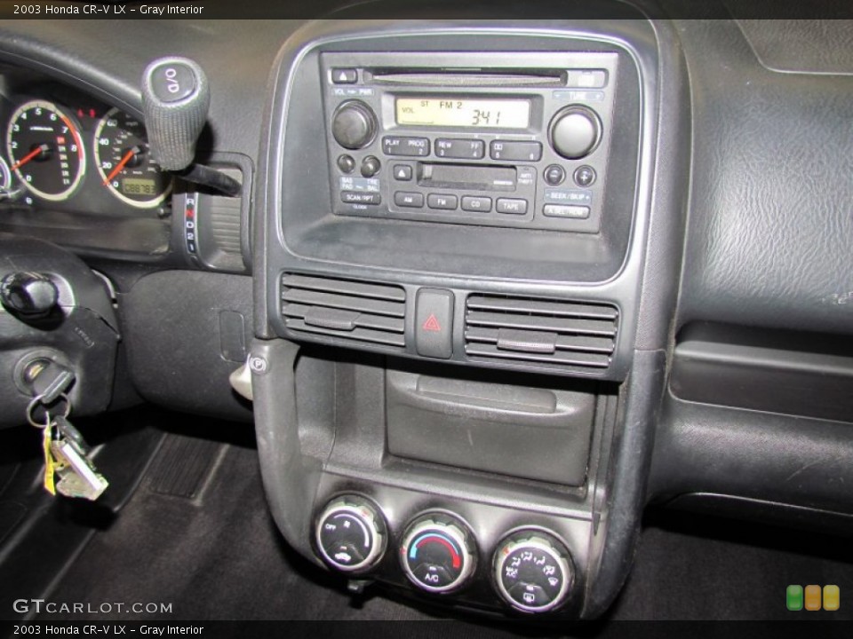 Gray Interior Controls for the 2003 Honda CR-V LX #55910010