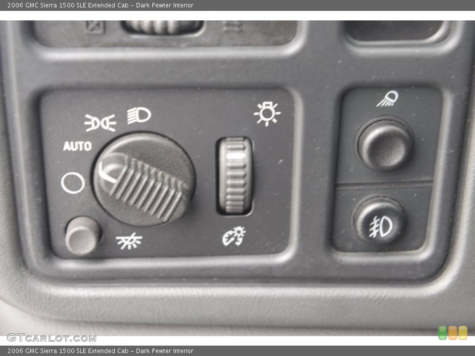 Dark Pewter Interior Controls for the 2006 GMC Sierra 1500 SLE Extended Cab #55910940