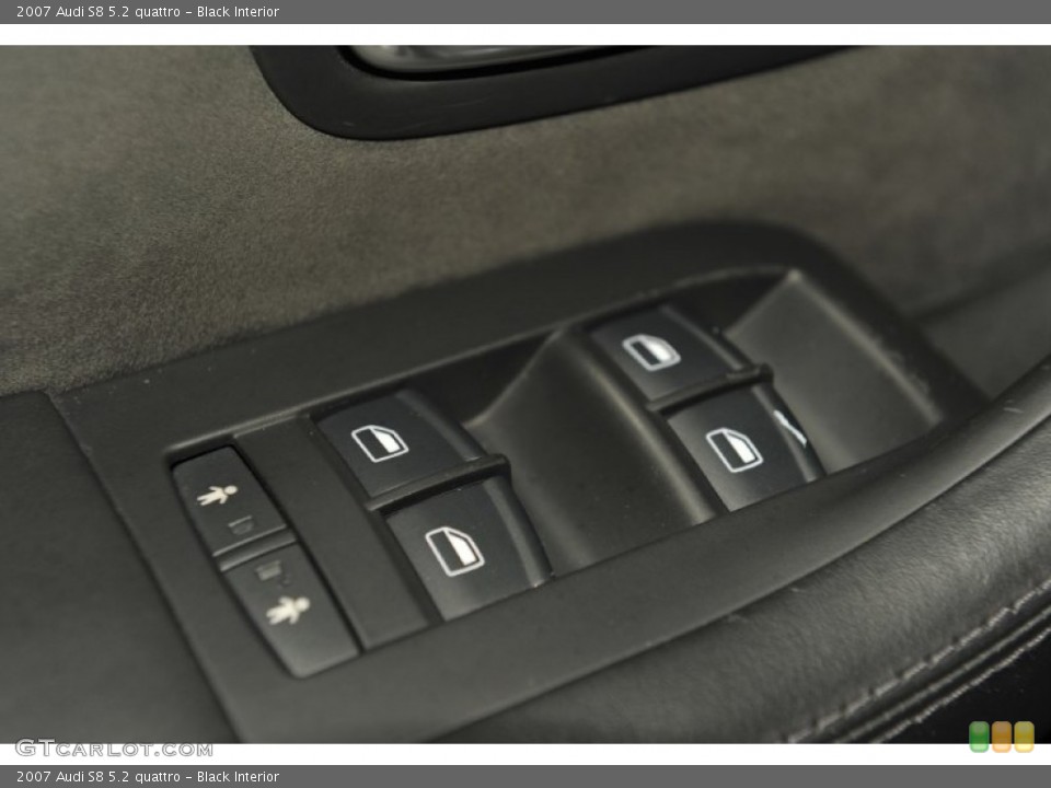 Black Interior Controls for the 2007 Audi S8 5.2 quattro #55911462