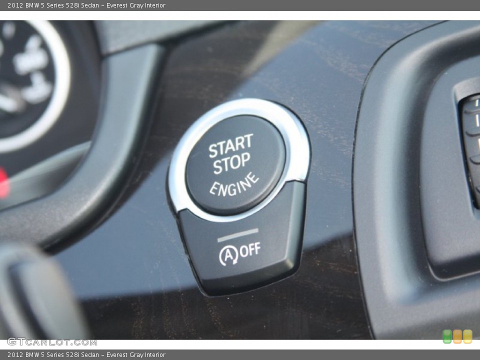 Everest Gray Interior Controls for the 2012 BMW 5 Series 528i Sedan #55922298