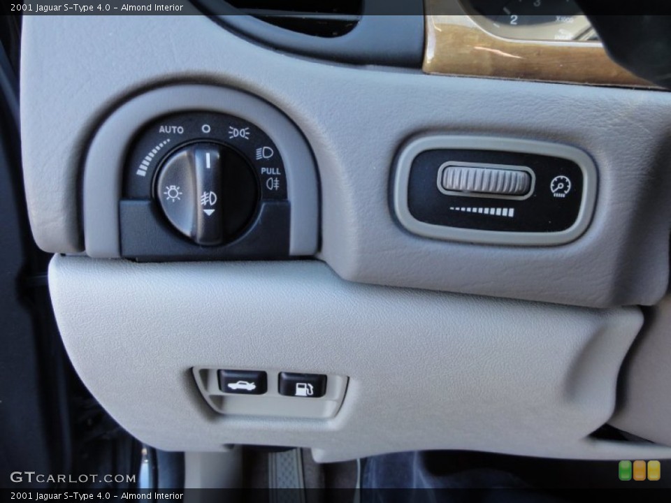 Almond Interior Controls for the 2001 Jaguar S-Type 4.0 #55936947