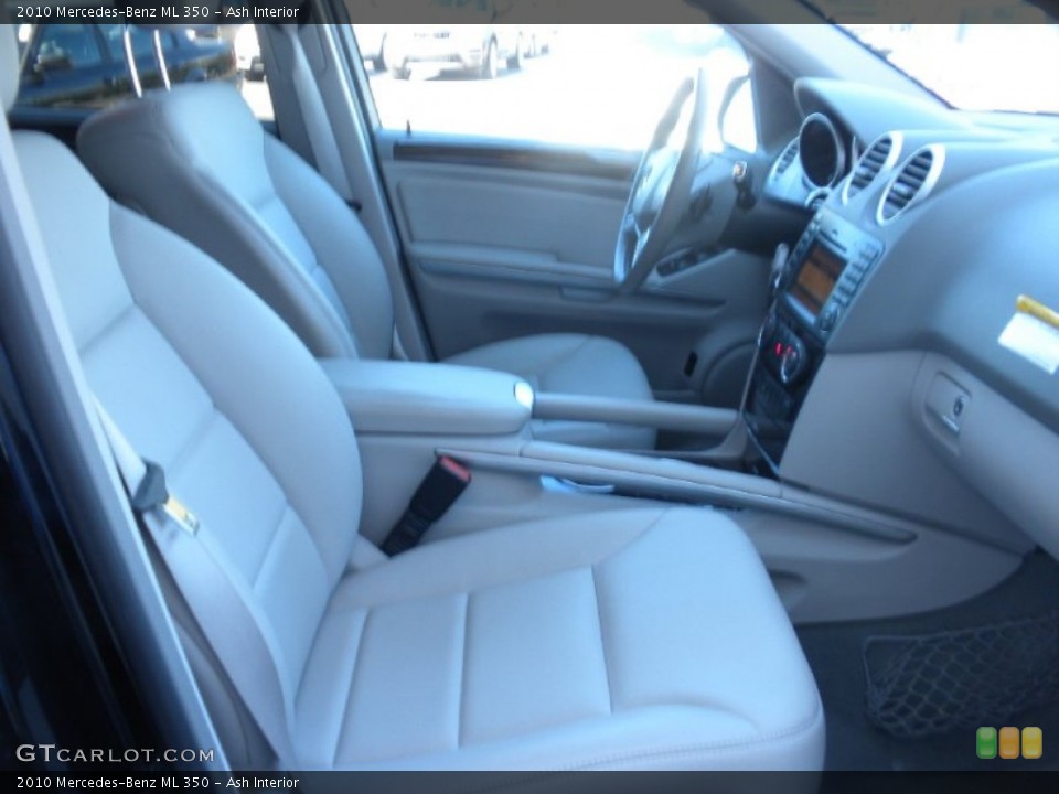Ash Interior Photo for the 2010 Mercedes-Benz ML 350 #55937697