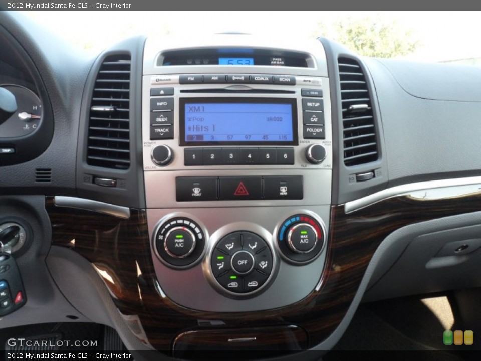 Gray Interior Controls for the 2012 Hyundai Santa Fe GLS #55954090