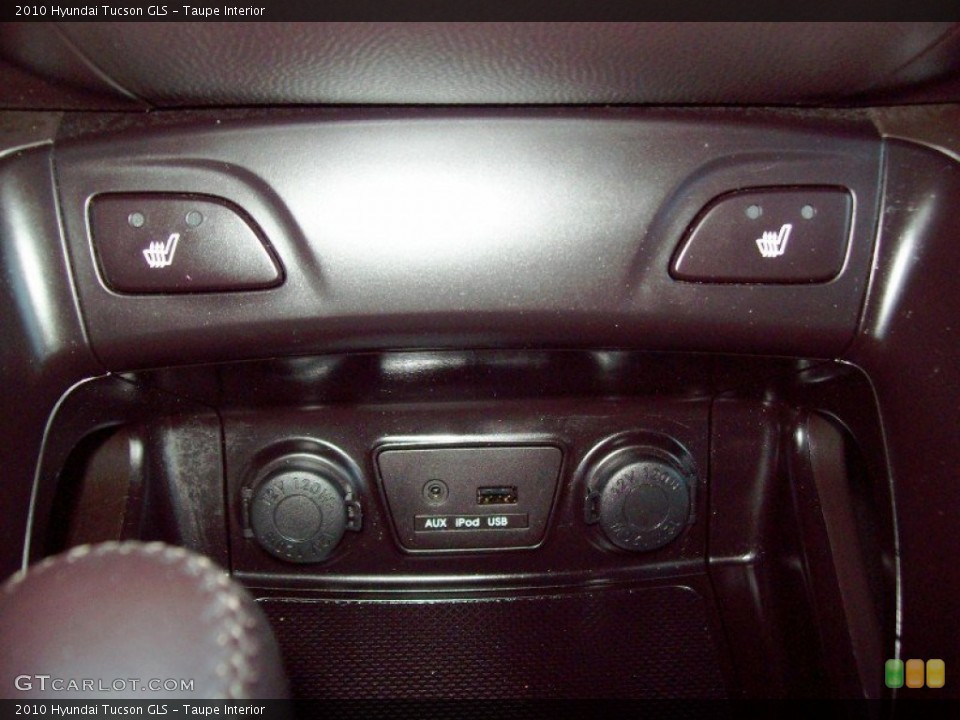 Taupe Interior Controls for the 2010 Hyundai Tucson GLS #55964739