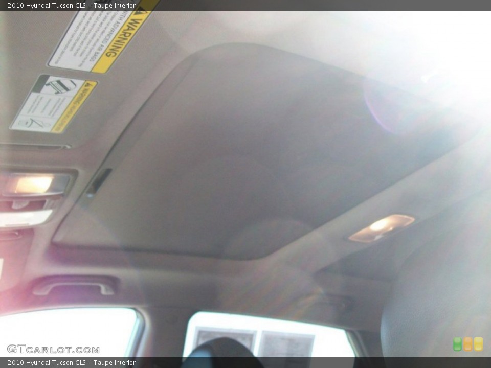 Taupe Interior Sunroof for the 2010 Hyundai Tucson GLS #55964775