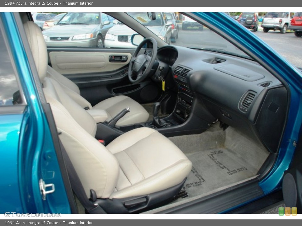 Titanium Interior Photo for the 1994 Acura Integra LS Coupe #55969809