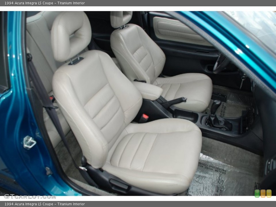 Titanium Interior Photo for the 1994 Acura Integra LS Coupe #55969839