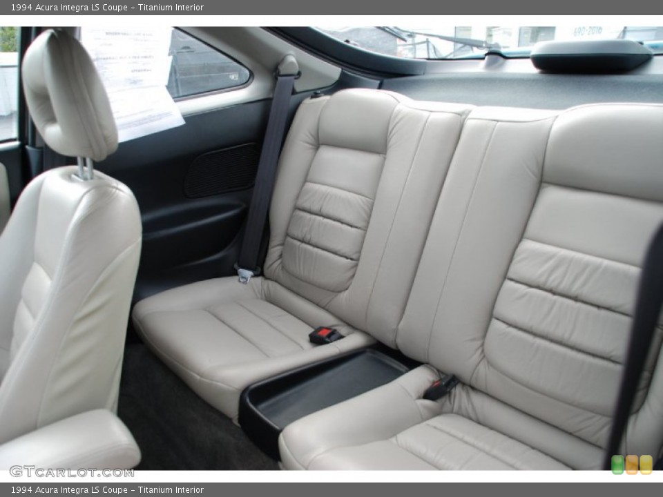 Titanium Interior Photo for the 1994 Acura Integra LS Coupe #55969848
