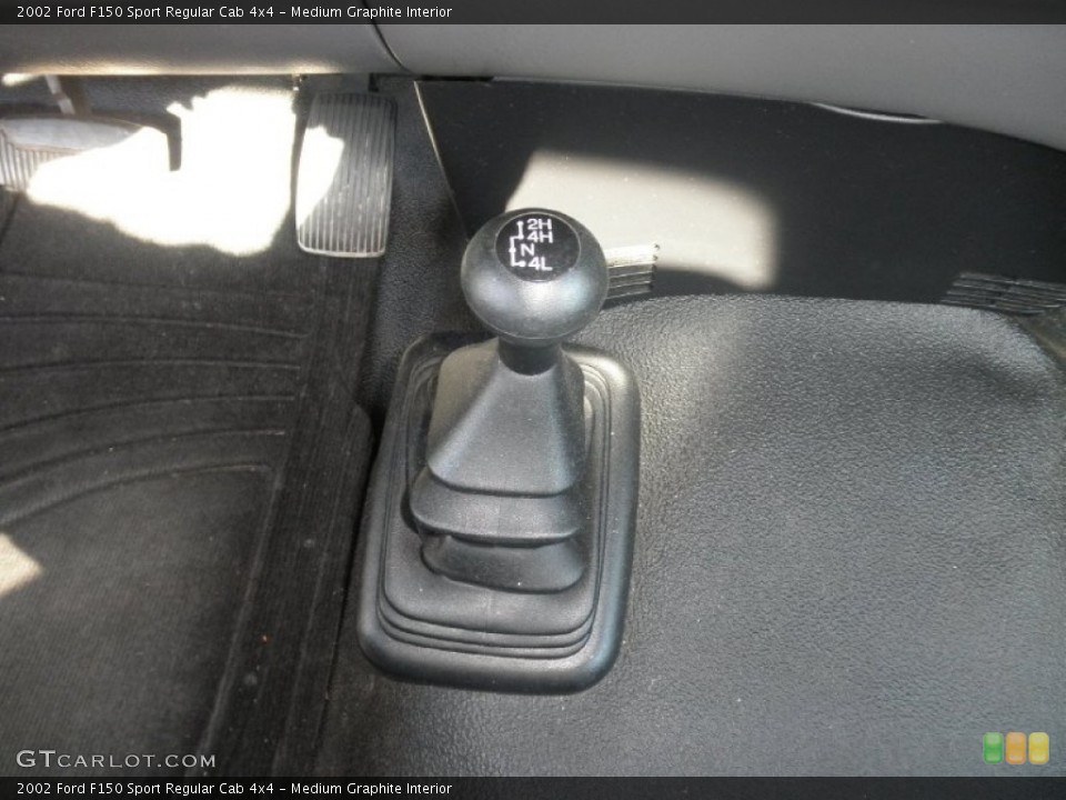 Medium Graphite Interior Controls for the 2002 Ford F150 Sport Regular Cab 4x4 #55970553