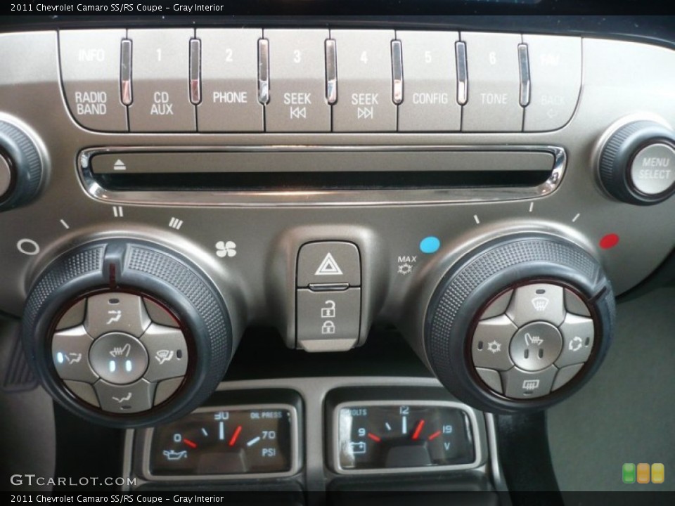 Gray Interior Controls for the 2011 Chevrolet Camaro SS/RS Coupe #55972578