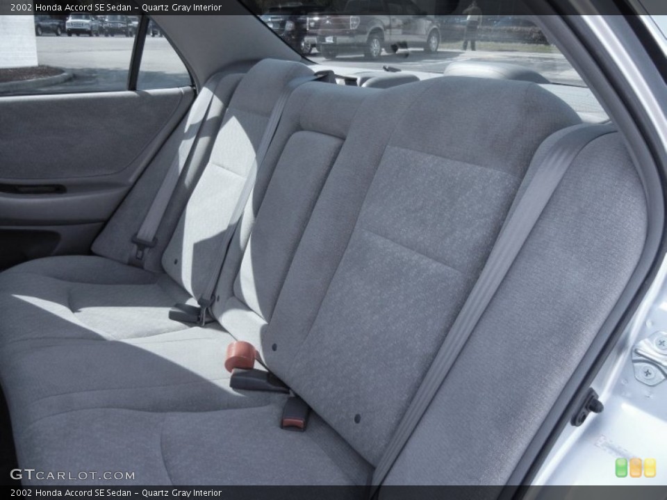 Quartz Gray Interior Photo for the 2002 Honda Accord SE Sedan #55973608