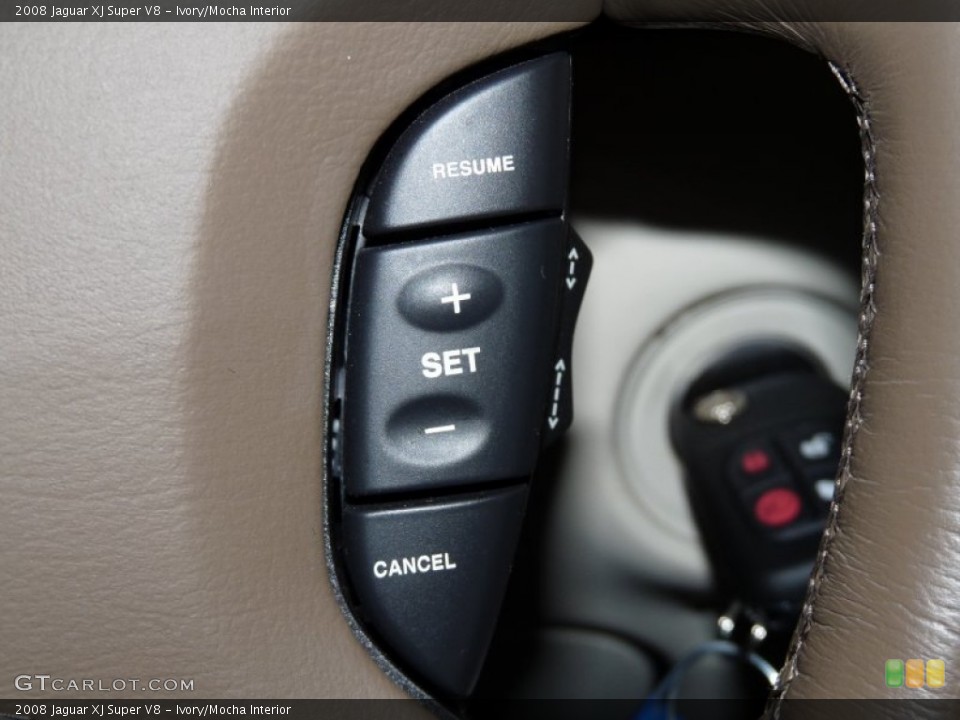 Ivory/Mocha Interior Controls for the 2008 Jaguar XJ Super V8 #55977909