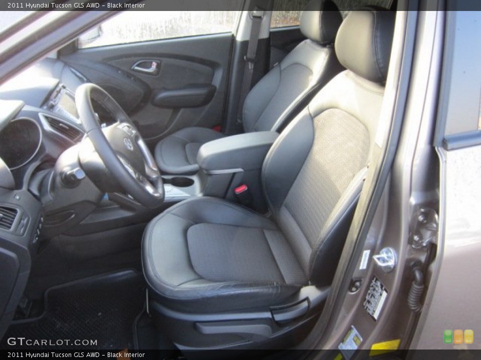 Black Interior Photo for the 2011 Hyundai Tucson GLS AWD #55983185