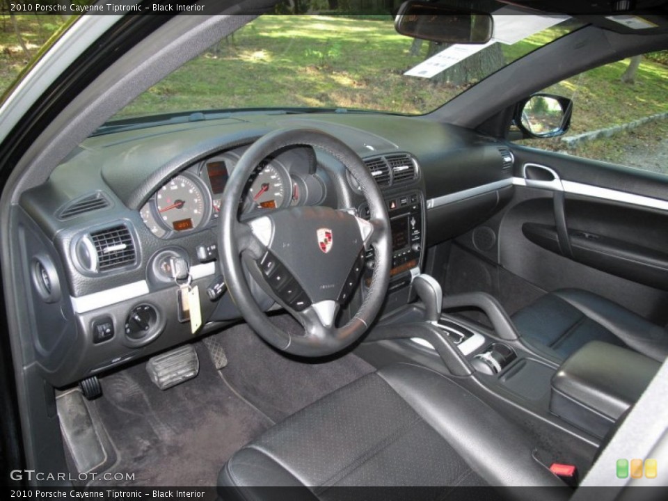 Black Interior Photo for the 2010 Porsche Cayenne Tiptronic #55984543