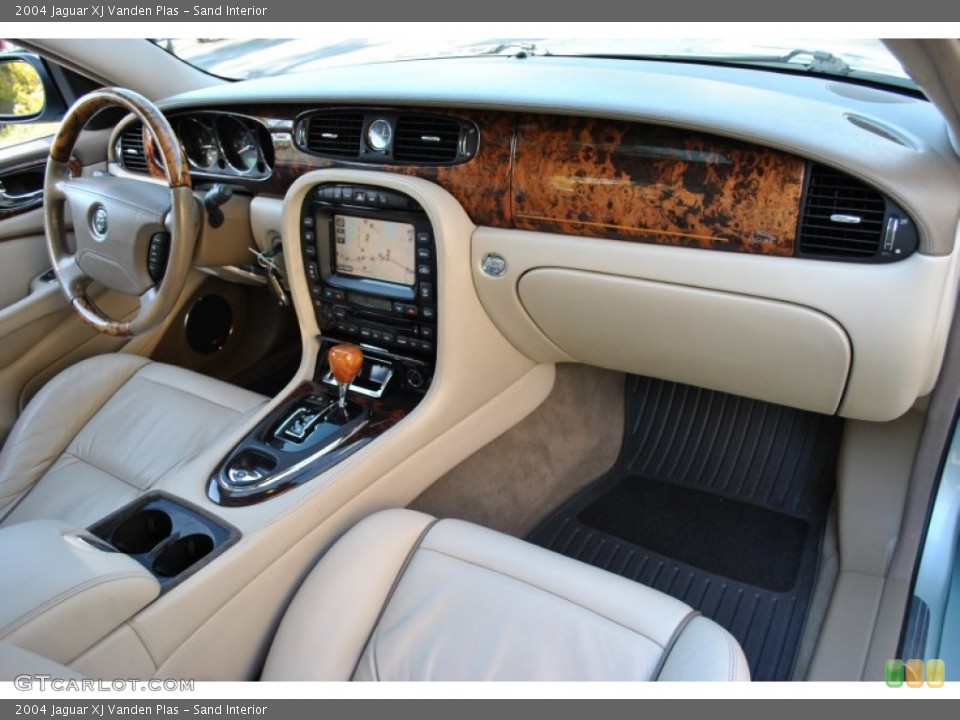 Sand Interior Dashboard for the 2004 Jaguar XJ Vanden Plas #55986425