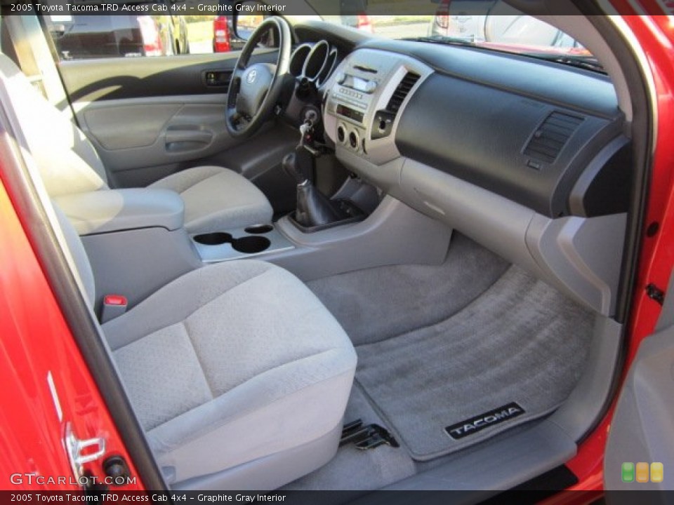 Graphite Gray Interior Photo for the 2005 Toyota Tacoma TRD Access Cab 4x4 #55994806