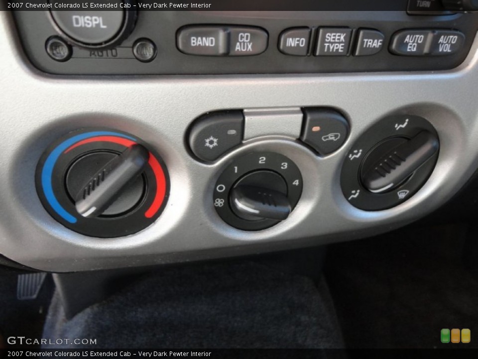 Very Dark Pewter Interior Controls for the 2007 Chevrolet Colorado LS Extended Cab #55997551