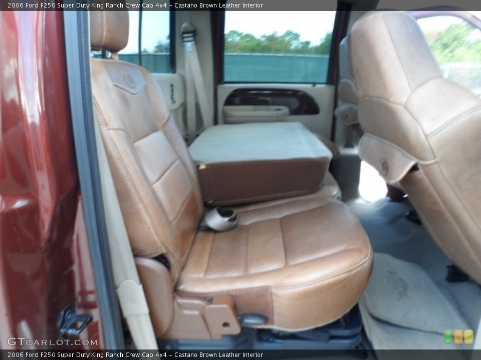 Castano Brown Leather Interior Photo for the 2006 Ford F250 Super Duty King Ranch Crew Cab 4x4 #55998418
