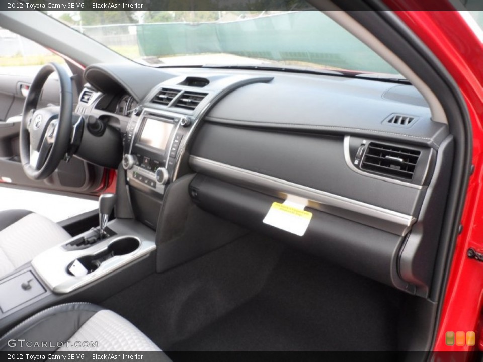 Black/Ash Interior Photo for the 2012 Toyota Camry SE V6 #56002499