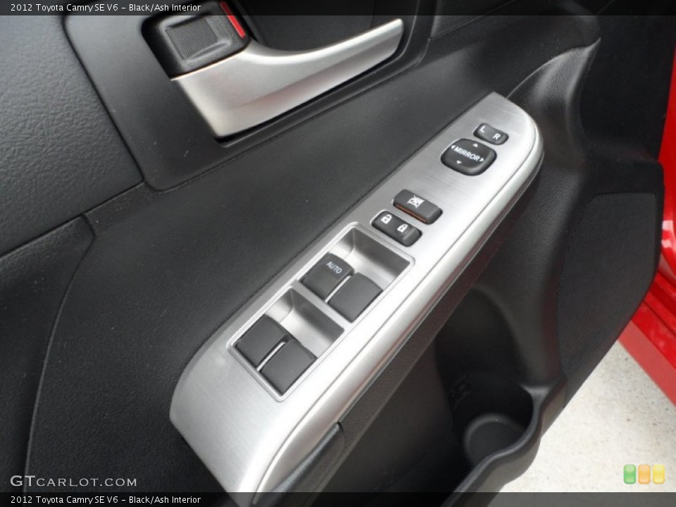 Black/Ash Interior Controls for the 2012 Toyota Camry SE V6 #56002537