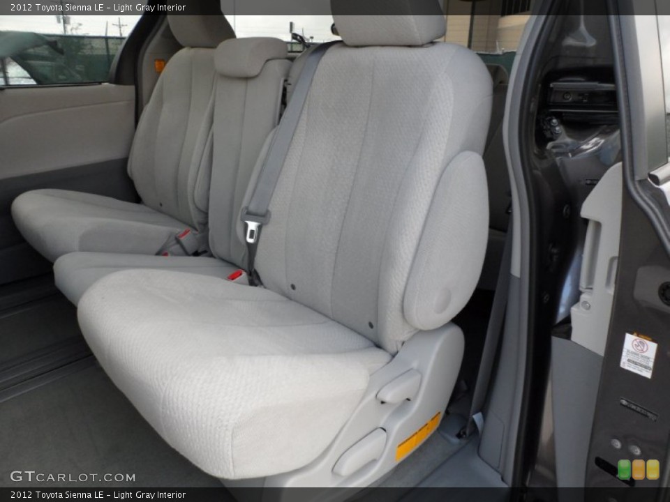 Light Gray Interior Photo for the 2012 Toyota Sienna LE #56003203