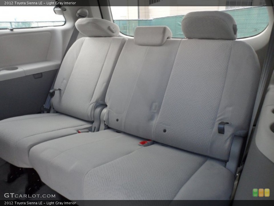 Light Gray Interior Photo for the 2012 Toyota Sienna LE #56003209