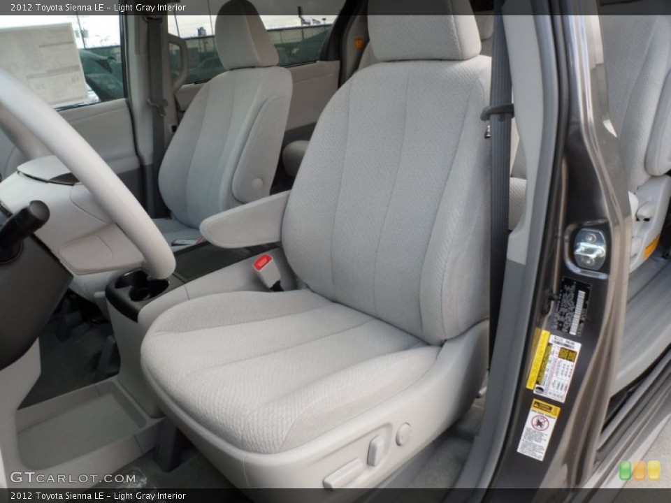 Light Gray Interior Photo for the 2012 Toyota Sienna LE #56003227