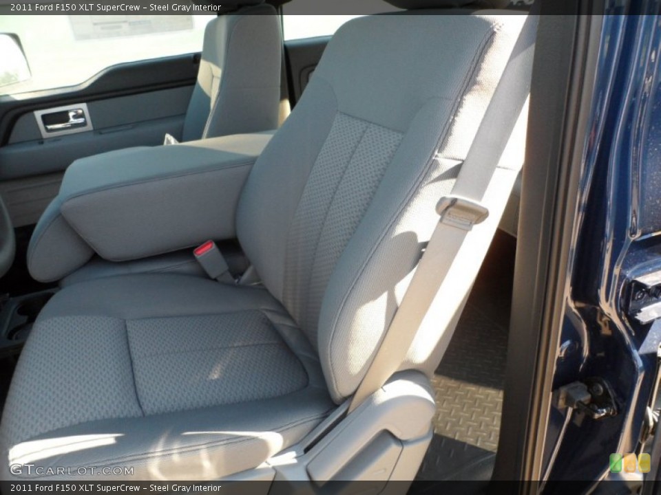 Steel Gray Interior Photo for the 2011 Ford F150 XLT SuperCrew #56006870