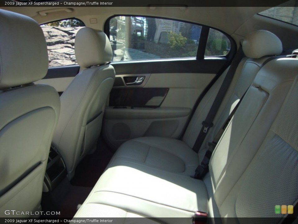 Champagne/Truffle Interior Photo for the 2009 Jaguar XF Supercharged #56010982