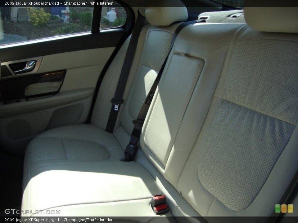 Champagne/Truffle Interior Photo for the 2009 Jaguar XF Supercharged #56010988
