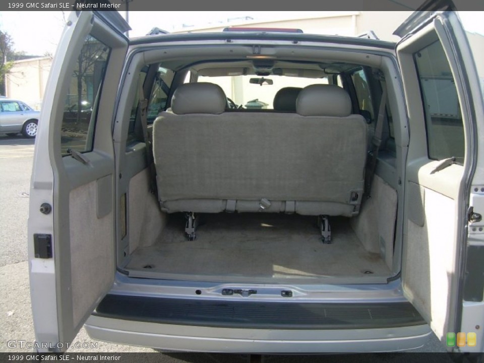 Neutral Interior Trunk for the 1999 GMC Safari SLE #56015636