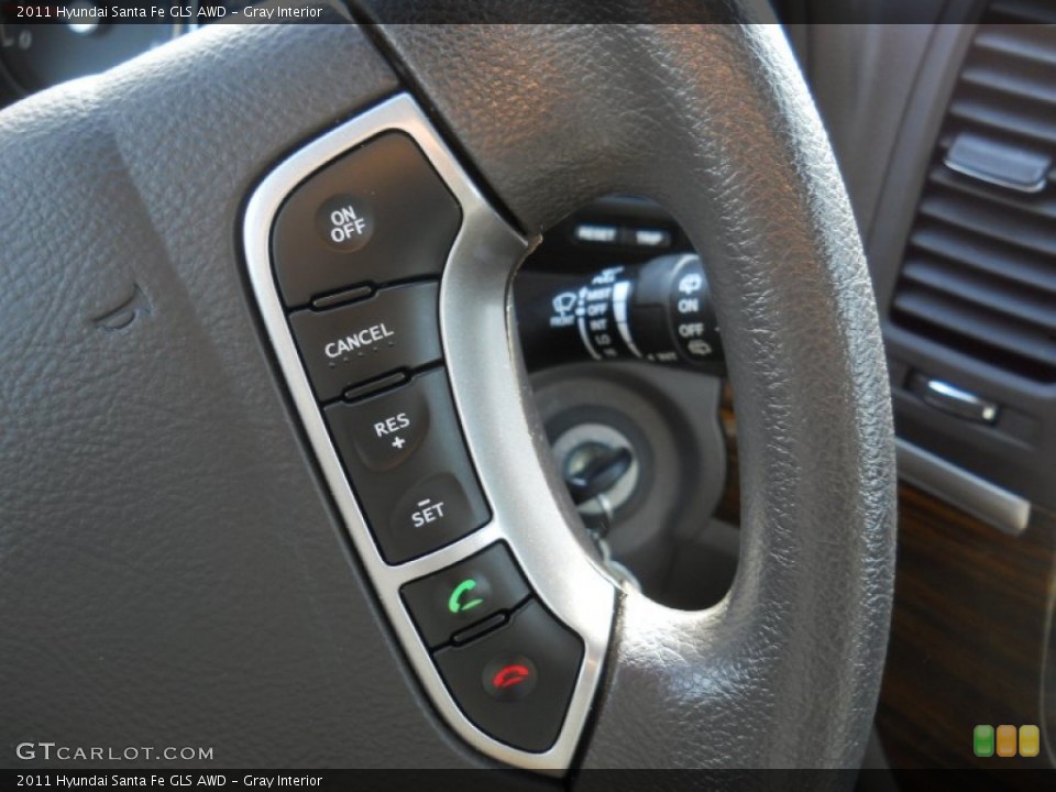 Gray Interior Controls for the 2011 Hyundai Santa Fe GLS AWD #56036561