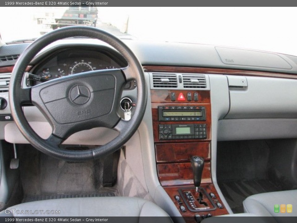 Grey Interior Dashboard for the 1999 Mercedes-Benz E 320 4Matic Sedan #56038226