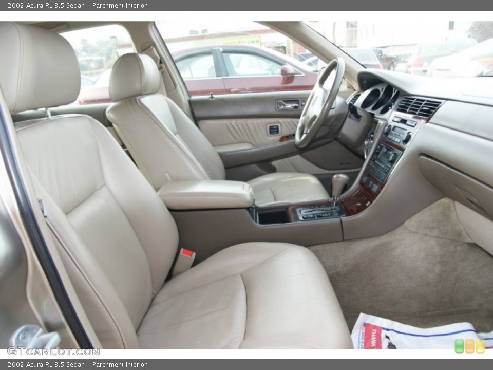 Parchment Interior Photo for the 2002 Acura RL 3.5 Sedan #56039747