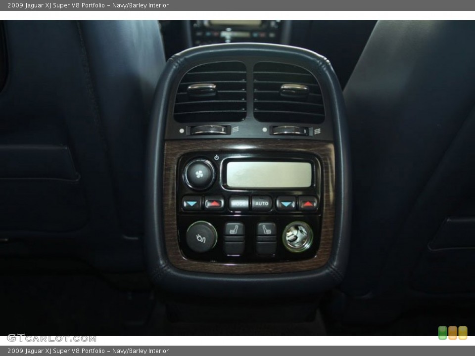 Navy/Barley Interior Controls for the 2009 Jaguar XJ Super V8 Portfolio #56042018