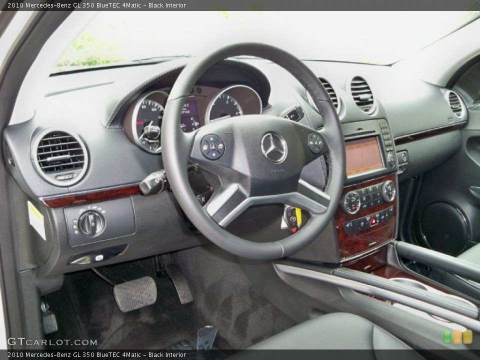 Black Interior Photo for the 2010 Mercedes-Benz GL 350 BlueTEC 4Matic #56042363