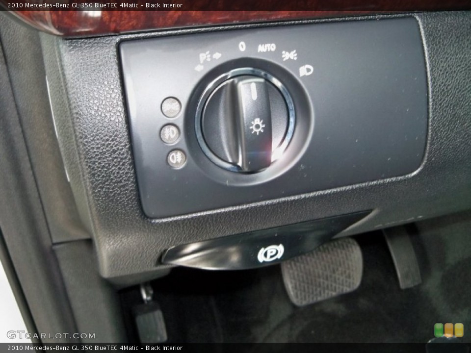 Black Interior Controls for the 2010 Mercedes-Benz GL 350 BlueTEC 4Matic #56042666