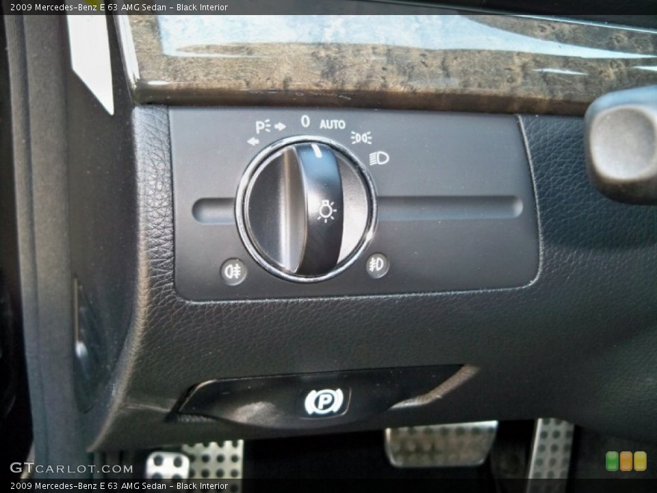 Black Interior Controls for the 2009 Mercedes-Benz E 63 AMG Sedan #56044049
