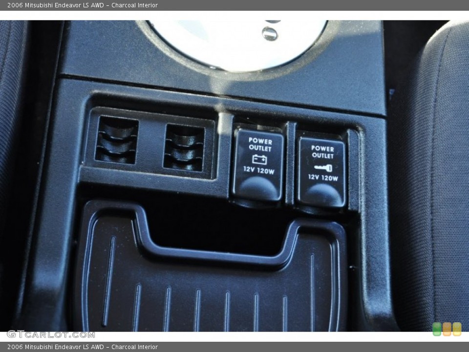 Charcoal Interior Controls for the 2006 Mitsubishi Endeavor LS AWD #56048936