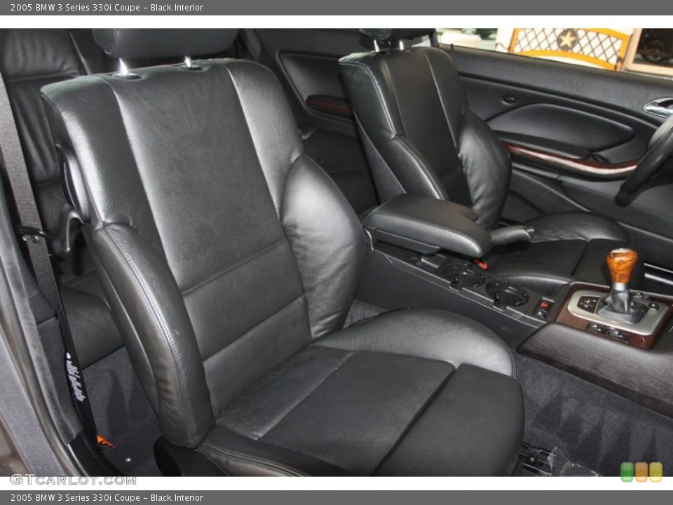 Black Interior Photo for the 2005 BMW 3 Series 330i Coupe #56049455