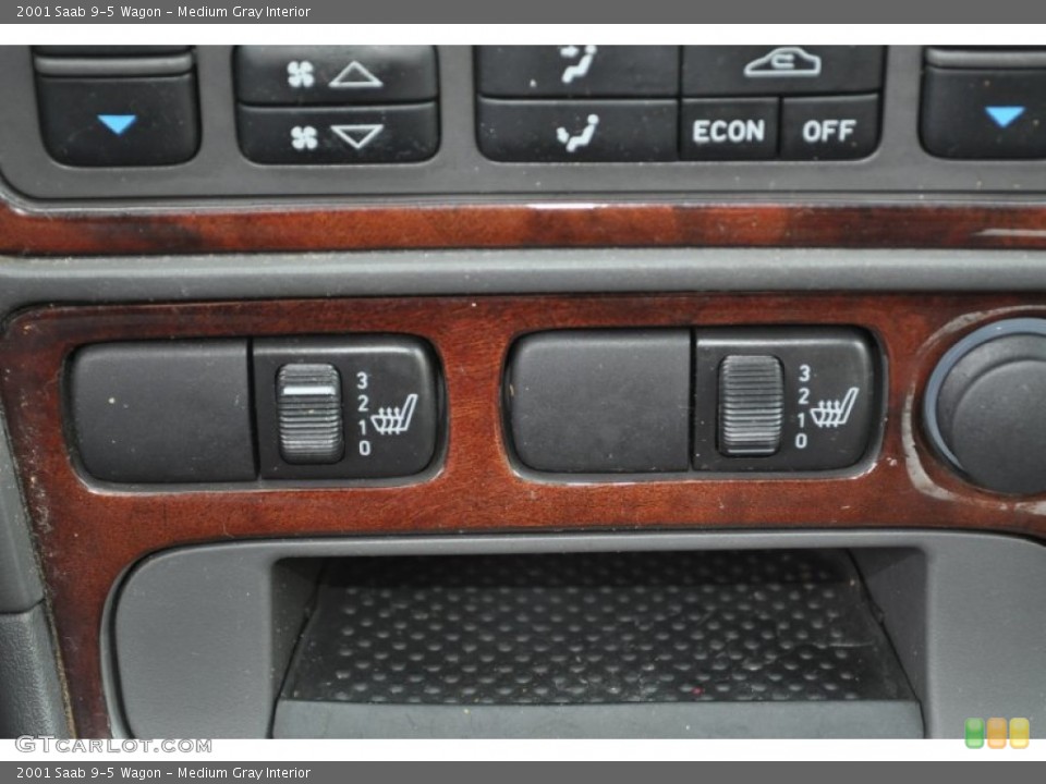 Medium Gray Interior Controls for the 2001 Saab 9-5 Wagon #56049458
