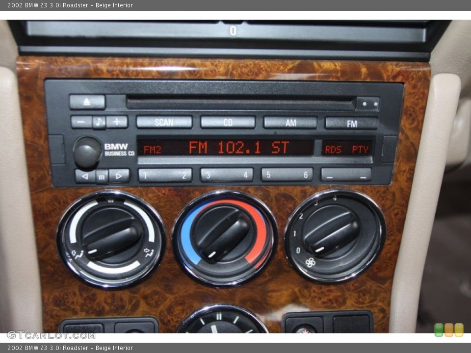 Beige Interior Controls for the 2002 BMW Z3 3.0i Roadster #56051303